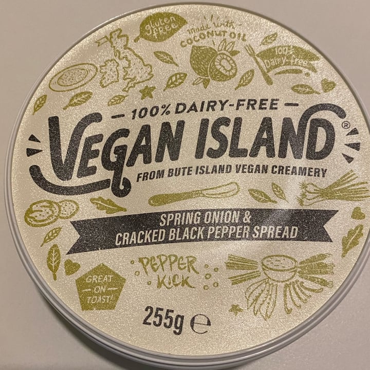 photo of Vegan Island Spring onion & cracked black pepper spread shared by @giuliabolzoni on  05 Aug 2023 - review