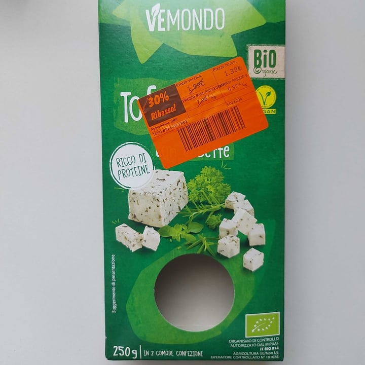 photo of Vemondo tofu con erbette shared by @wlebanane on  08 Jun 2023 - review