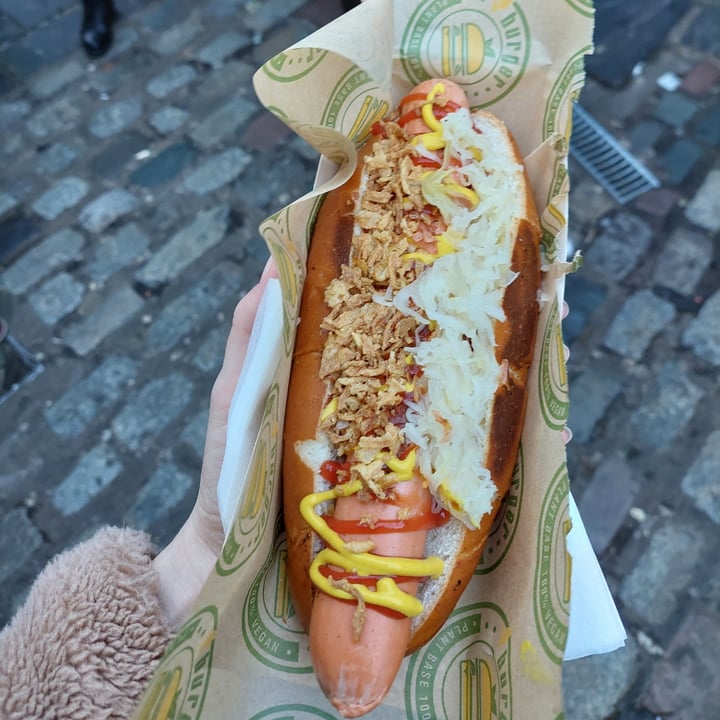 photo of VBurger Camden hotdog shared by @frendssnotfood on  30 Dec 2022 - review