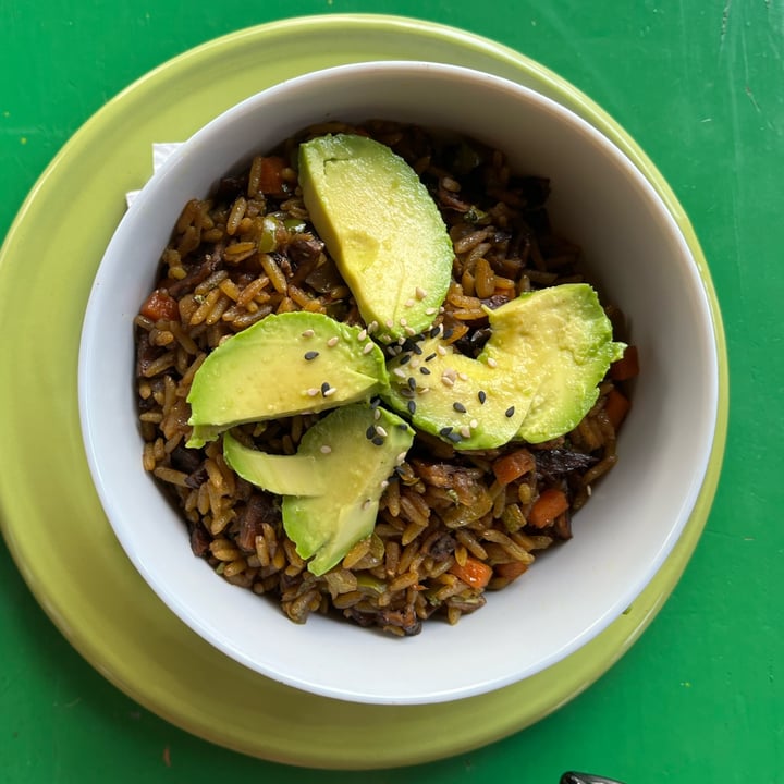 photo of Veggie Veggie Street Food arroz frito con seitan shared by @natgutierr on  12 May 2023 - review
