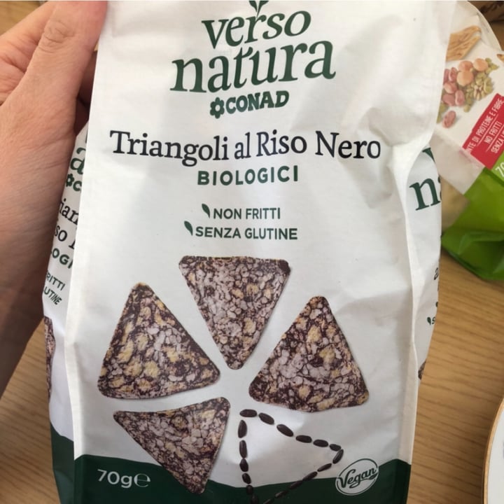 photo of Verso Natura Conad Veg Triangoli al riso nero shared by @frappa on  23 Feb 2023 - review