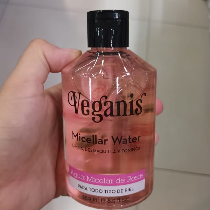 photo of Veganis Agua Micelar shared by @kacerutti on  14 Mar 2023 - review