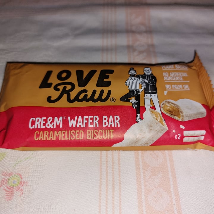 photo of LoveRaw Caramelised Biscuit Cream Wafer Bar shared by @ise93 on  23 Dec 2022 - review