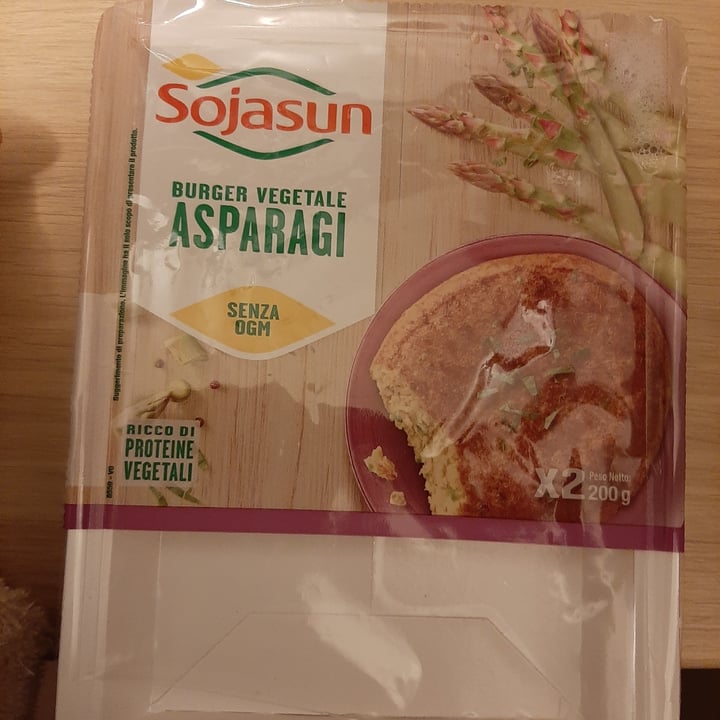 photo of Sojasun Burger Vegetale Asparagi shared by @zxcvbnm12 on  13 Apr 2023 - review