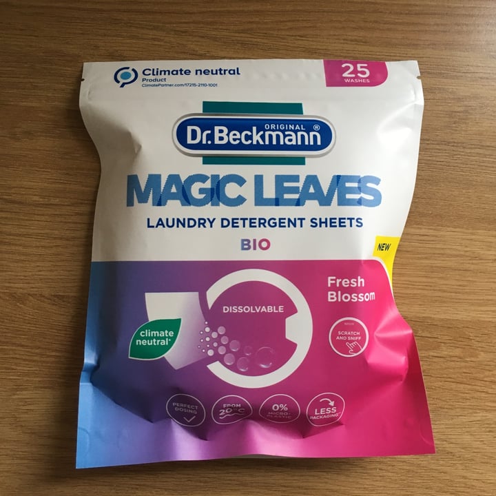 Dr. Beckmann Magic Leaves Laundry Detergent Sheets Color