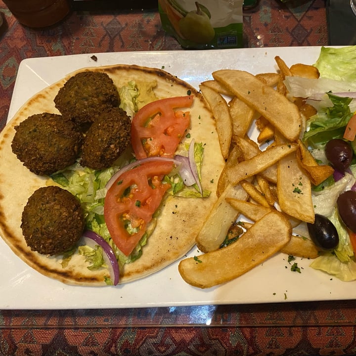 photo of Café Arazu Falafel shared by @brittanymiller on  24 Dec 2022 - review