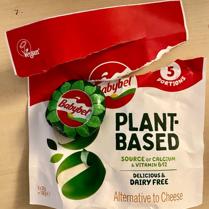 photo of Babybel Plant-Based Plant-Based Cheese Alternative shared by @earthcandi on  16 Mar 2023 - review