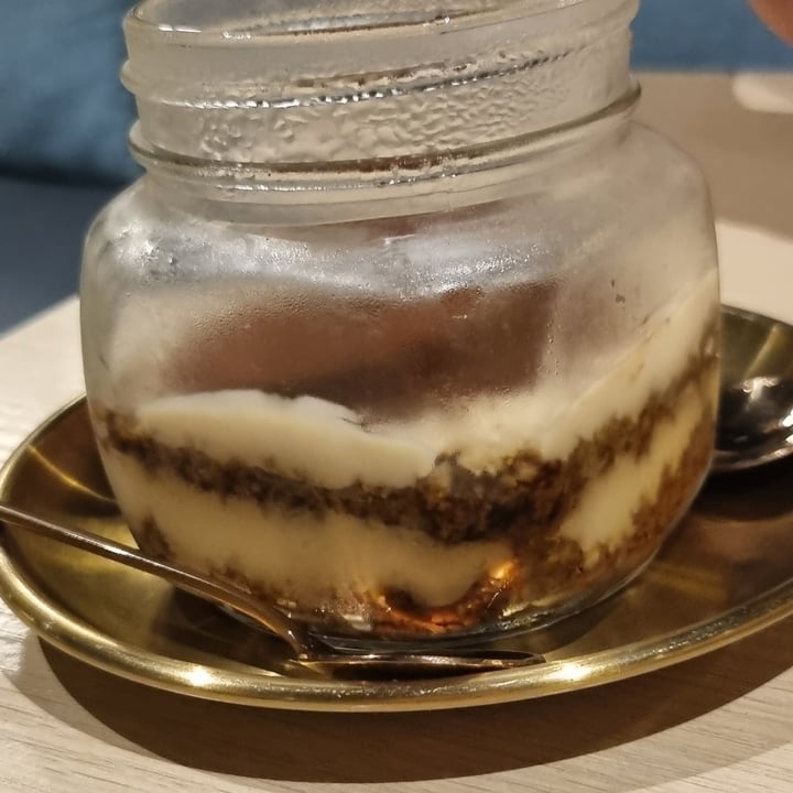 photo of Kusa Vegan - Bukit Bintang tiramisu shared by @xxarisu on  20 Feb 2023 - review