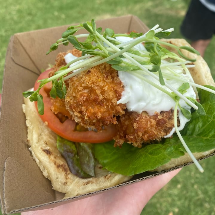 photo of No Missed Steak Crispy Tofu Flatbread shared by @veganfoodienz on  02 Apr 2023 - review