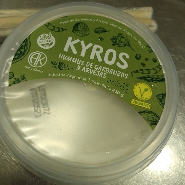 photo of Kyros hummus con arveja shared by @vegaria1 on  11 Apr 2023 - review