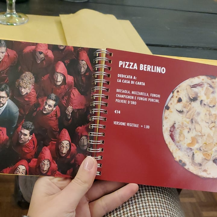 photo of Pizzeria Frontoni funghi DOPPIO Gondino shared by @federicaimp on  29 Jan 2023 - review