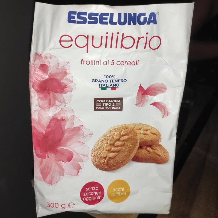 photo of  Esselunga Frollini ai 5 cereali Senza Zuccheri Aggiunti  shared by @magnoliabianca on  31 Jul 2023 - review