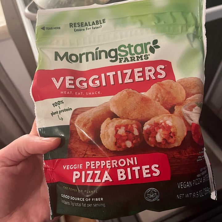 photo of MorningStar Farms Veggitizers Veggie Pepperoni Pizza Bites shared by @ameriamber on  20 Jul 2023 - review