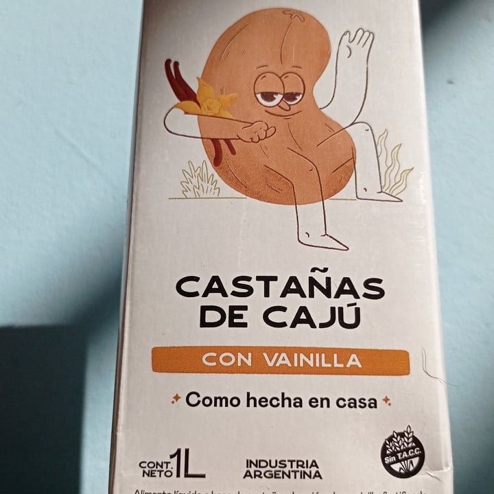 photo of Tratenfu Leche de castañas de caju vainilla shared by @malalafontan on  01 May 2023 - review