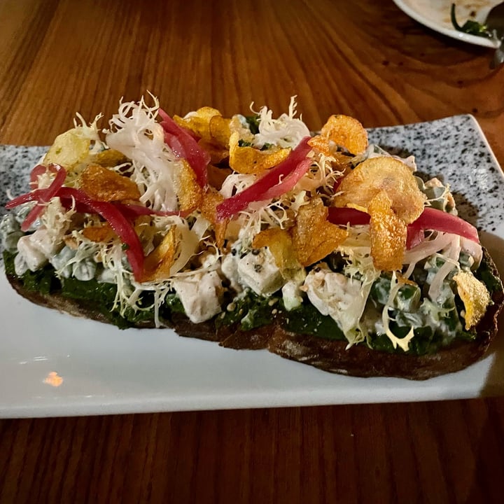 photo of Avant Garden East Village Artichoke Toast shared by @thelondonvegan on  23 Apr 2023 - review