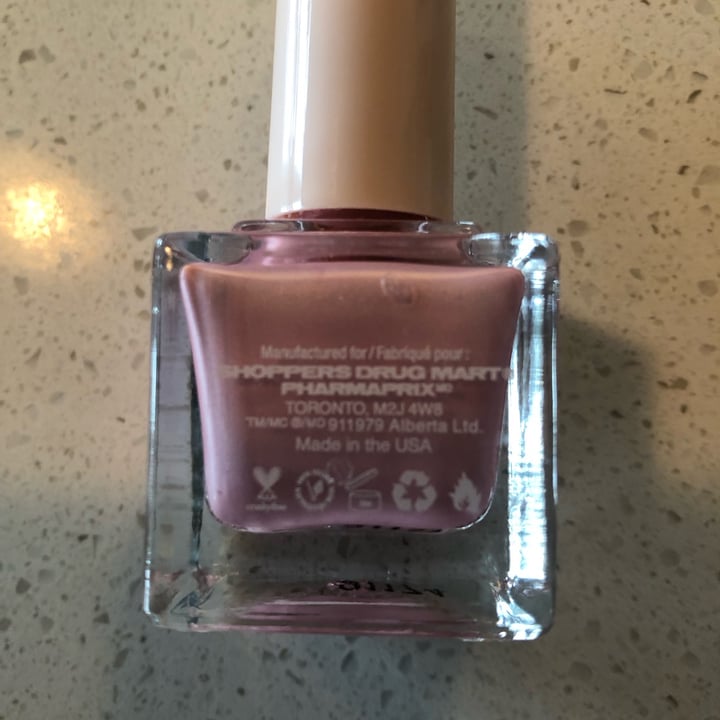 photo of Quo Beauty Evergreen Plant Based Nail Polish shared by @sueprozak on  01 May 2023 - review