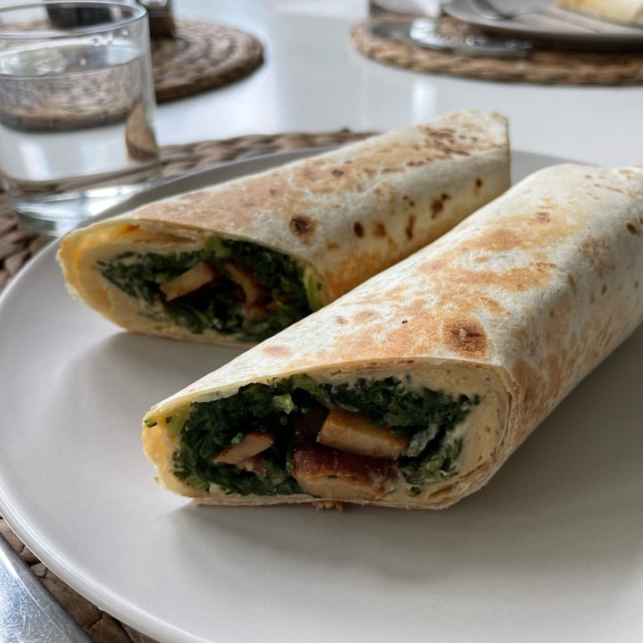 photo of Durum company super soft tortillas shared by @chezblanchette on  05 May 2023 - review