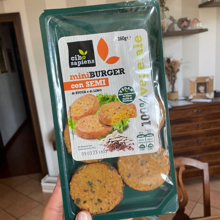 photo of Cibo Sapiens Mini Burger Con Semi shared by @elisatosi on  01 Mar 2023 - review