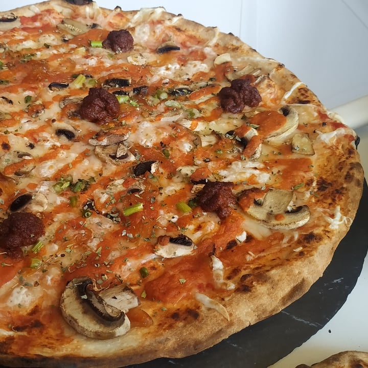 photo of Pizzeria Trozo pizza vegana número 6 shared by @tomatoandpotatovegan on  13 Aug 2023 - review