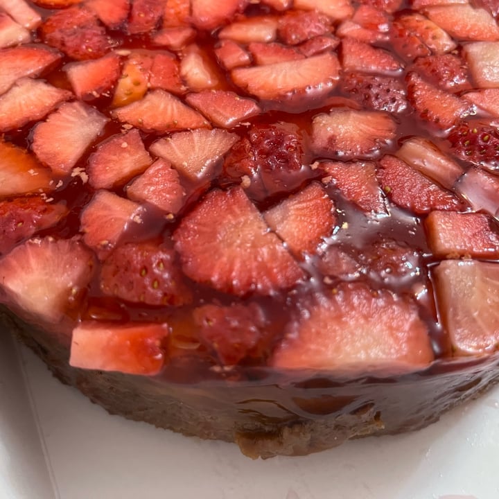 photo of I Should Be Souvlaki Strawberry Jelly Cheesecake shared by @poliinac on  18 Jun 2023 - review