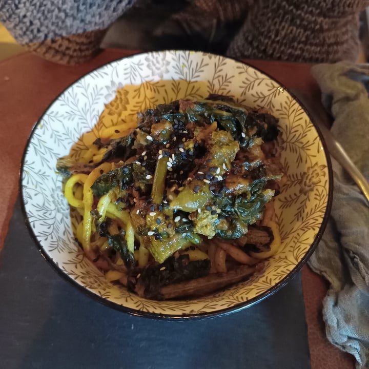 photo of Il Pangolino - Vegan Bistrot udon con verdure e burro di arachidi shared by @eleonor on  27 Apr 2023 - review
