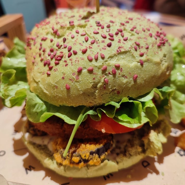 photo of Flower Burger elf burger shared by @monica86 on  30 Dec 2022 - review