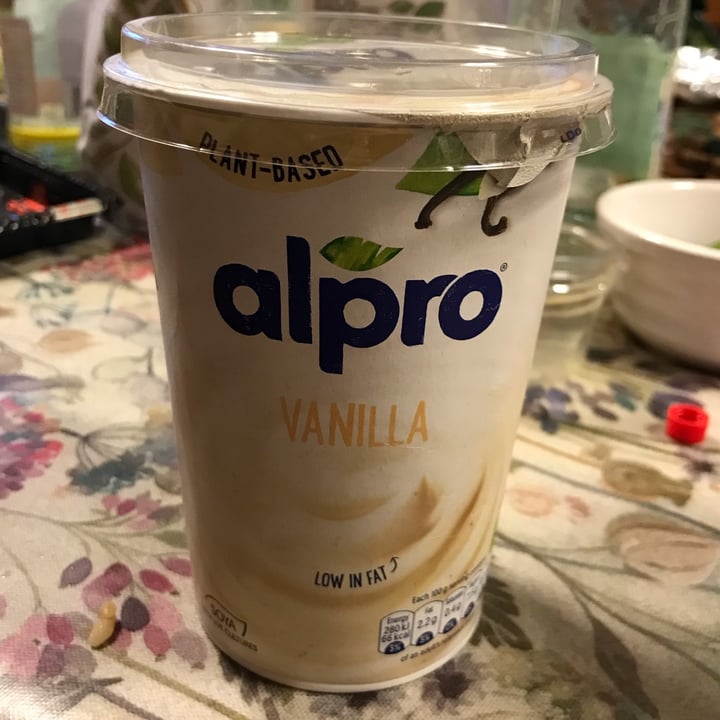 photo of Alpro Soy Yogurt Vanilla shared by @masscas on  01 Jan 2023 - review