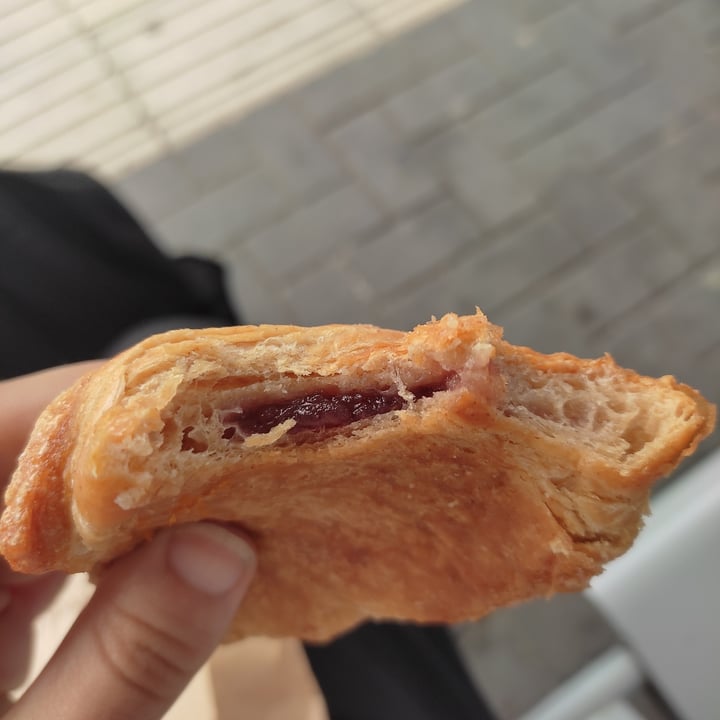 photo of Mokà cornetto ribes shared by @annefox on  13 Jun 2023 - review
