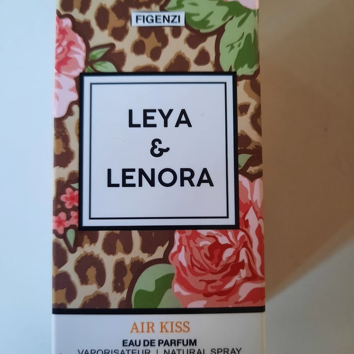 photo of Figenzi Leya & Lenora "Air Kiss" shared by @doniabillion44 on  12 Aug 2023 - review
