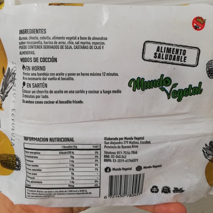 photo of Mundo Vegetal Bocaditos de quinoa con muzzalmendra sabor choclo shared by @agostinamarconi on  01 May 2023 - review