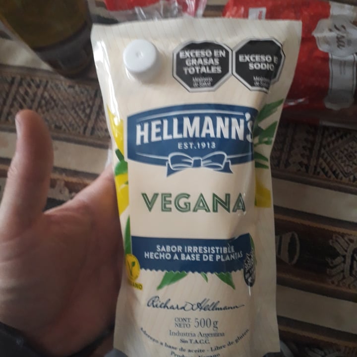 photo of Hellmann’s hellmanns maionese vegana shared by @cocofaraon on  13 Jul 2023 - review