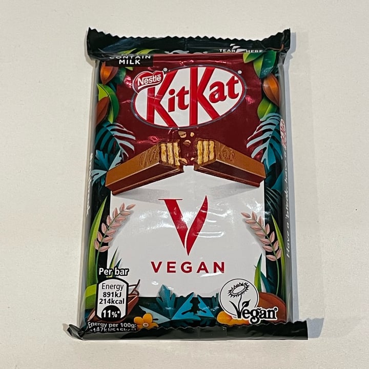 photo of Nestlé Kitkat Vegan shared by @christine- on  02 May 2023 - review