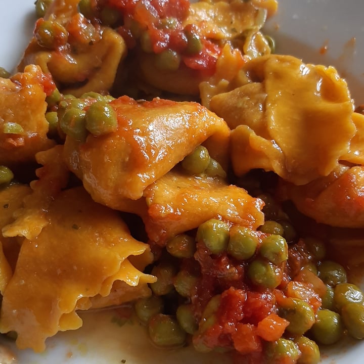 photo of Tradizioni Padane Ravioli di Zucca E Mandorle shared by @sofiavagebond on  06 Mar 2023 - review