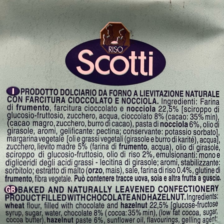 photo of Sì Con Riso Cornetto con crema al cioccolato e nocciole shared by @janma on  06 Apr 2023 - review