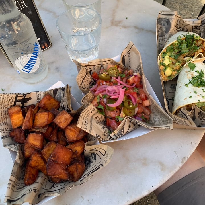 photo of Cool Cats Patate Dolci Fritte E Pico De Gallo shared by @ilariap on  19 Jul 2023 - review