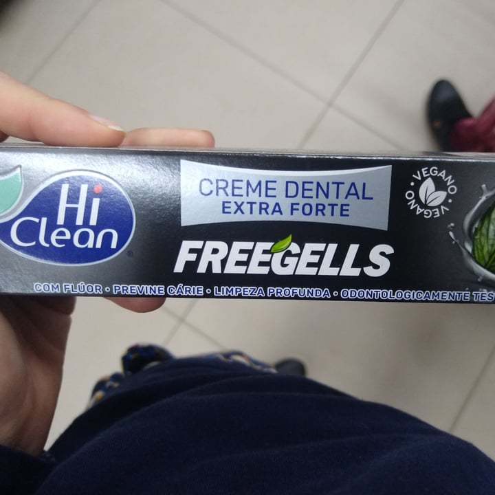 photo of Hi clean Creme Dental Vegano Freegells shared by @camilahipolito on  01 Jan 2023 - review