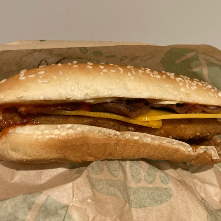 photo of Burger King Vegan Royale BaKon King shared by @miyukudo on  29 Jan 2023 - review