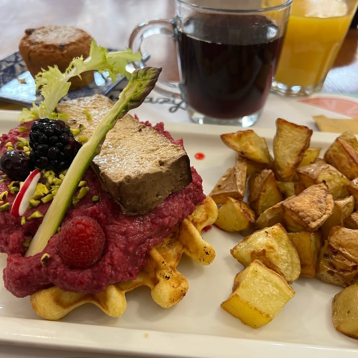 photo of Crazy Cat Café Brunch vegano shared by @annatridici on  13 Apr 2023 - review