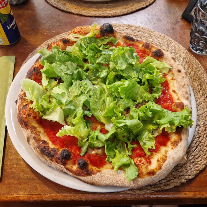 photo of Pizzeria Prima O Poi pizza vegana shared by @nerdiphiable on  05 Jul 2023 - review