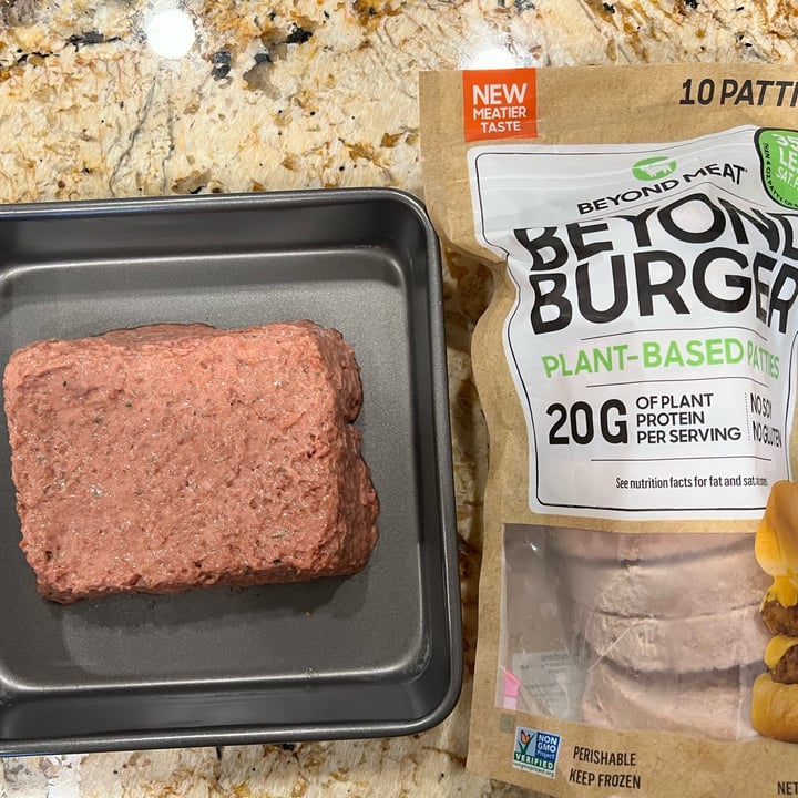 photo of Beyond Burger Plant Based Burgers shared by @brieferreira on  05 Jun 2023 - review