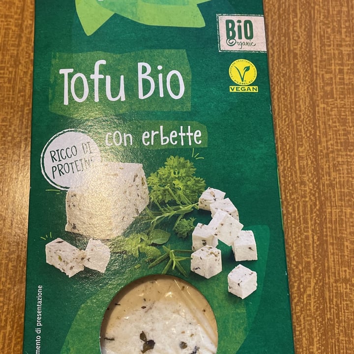 photo of Vemondo Tofu Bio Con Erbette shared by @papayagianfry on  17 May 2023 - review