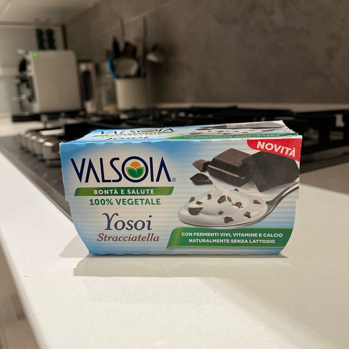 photo of Valsoia yogurt stracciatella shared by @isarab on  11 Jun 2023 - review