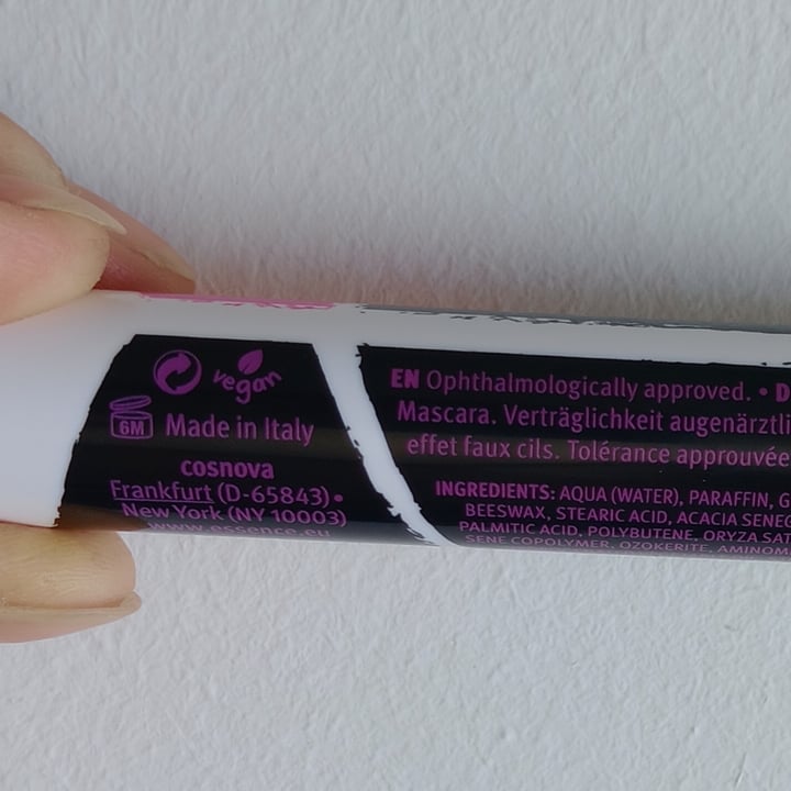 photo of Essence Cosmetics False lashes mascara shared by @charliestarr on  22 Dec 2022 - review