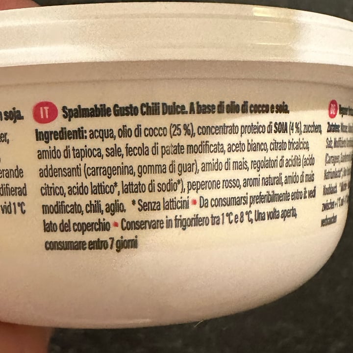 photo of vegan island sweet chilli spread shared by @irfer on  07 Aug 2023 - review