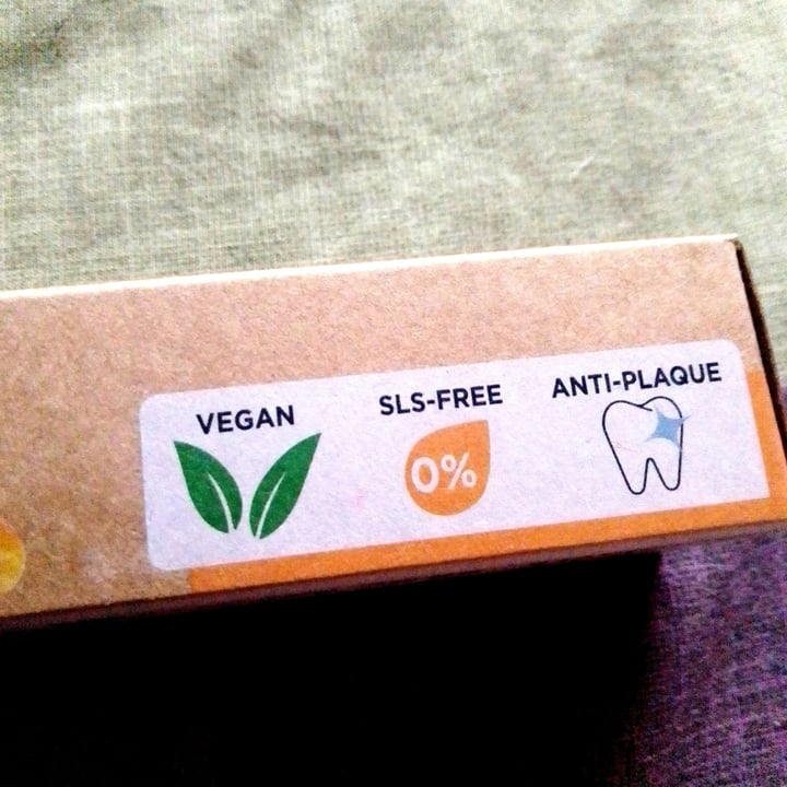 photo of OptiSmile natural Tumeric Toothpaste shared by @berengueremy on  02 Aug 2023 - review