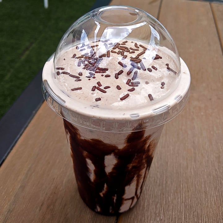 photo of Korny Vibes Chocolate Shake shared by @veggieassassin on  12 Jun 2023 - review