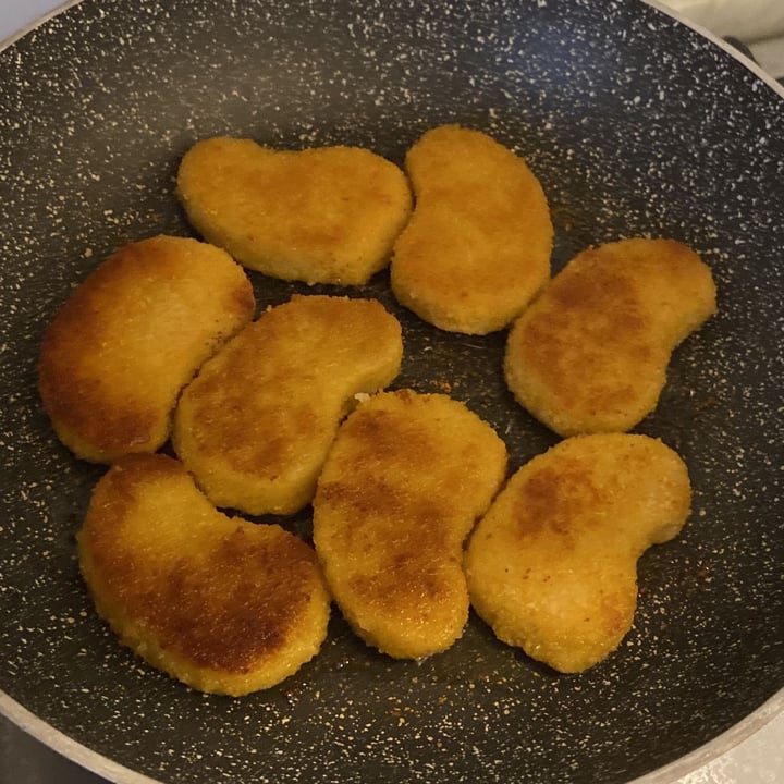 photo of Amo Essere Veg nuggets shared by @brenda90210 on  29 May 2023 - review