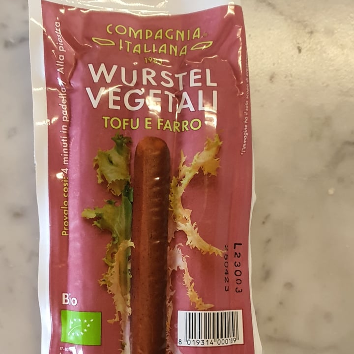 photo of Compagnia Italiana Wurstel vegetali shared by @gigiavegan on  09 Apr 2023 - review