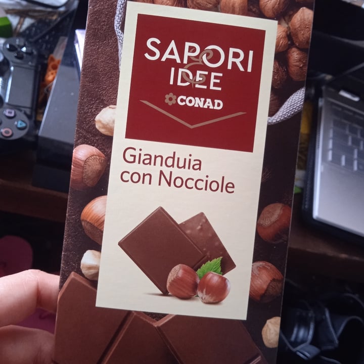 photo of Conad Sapori & Idee Gianduia Con Nocciole shared by @polpettavegana on  28 May 2023 - review