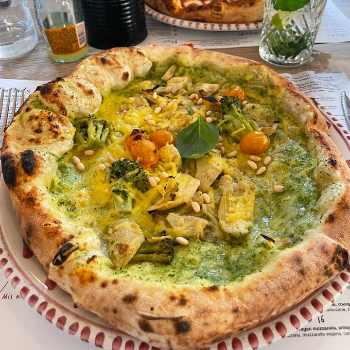photo of Maccione vegan pizza shared by @bexxx on  21 May 2023 - review